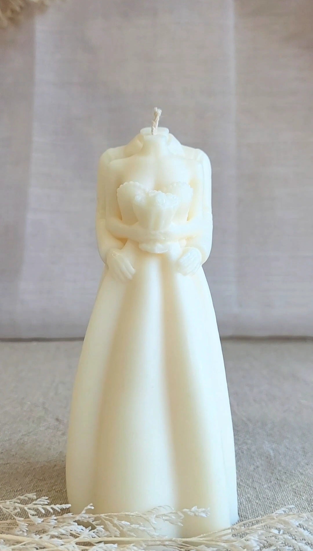 Loving couple candle