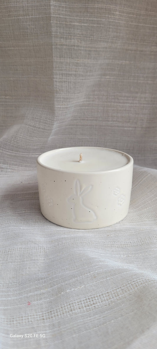 White embossed 200g candle