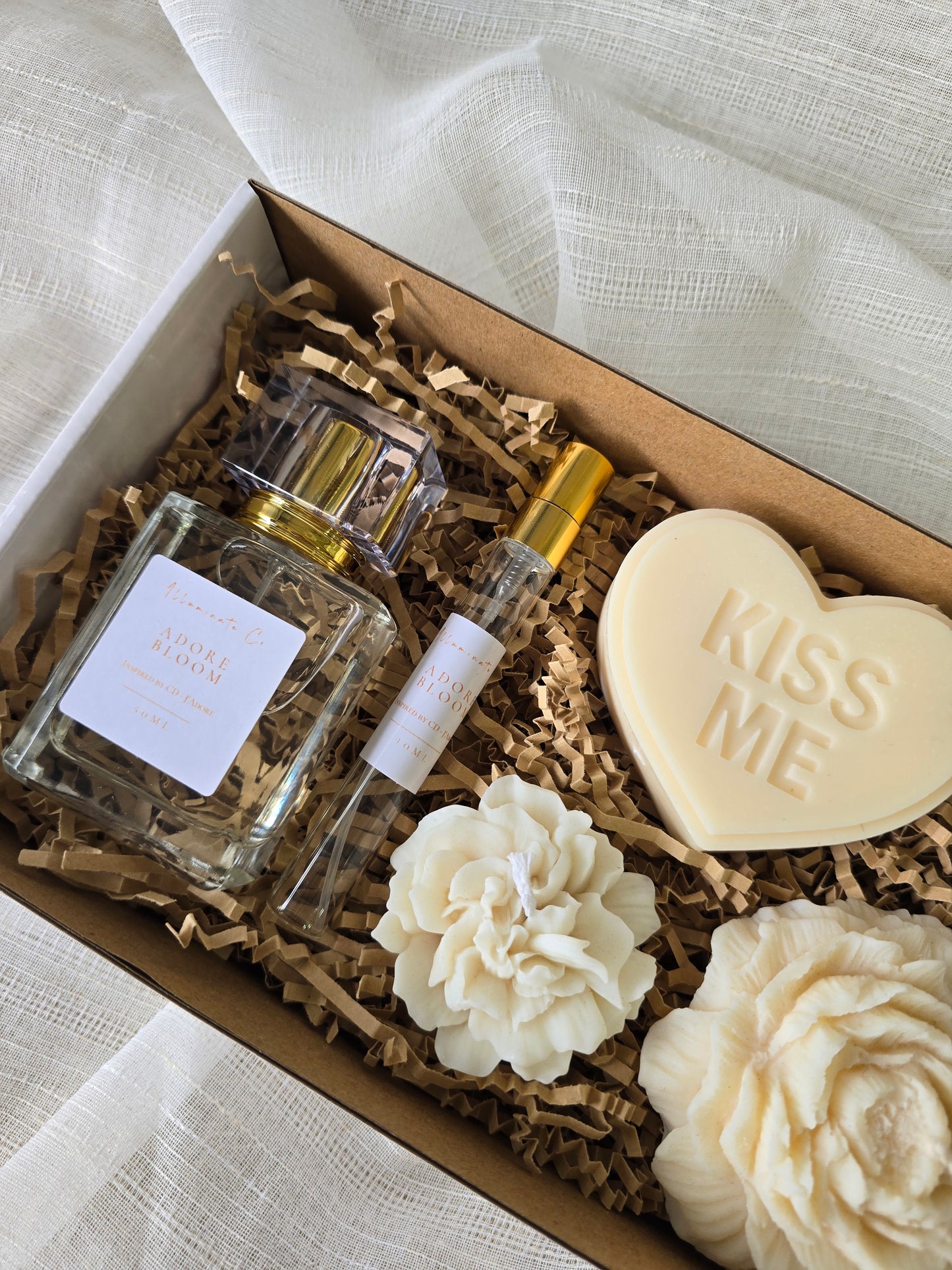 Luxe Bloom Gift Box - Kiss Me