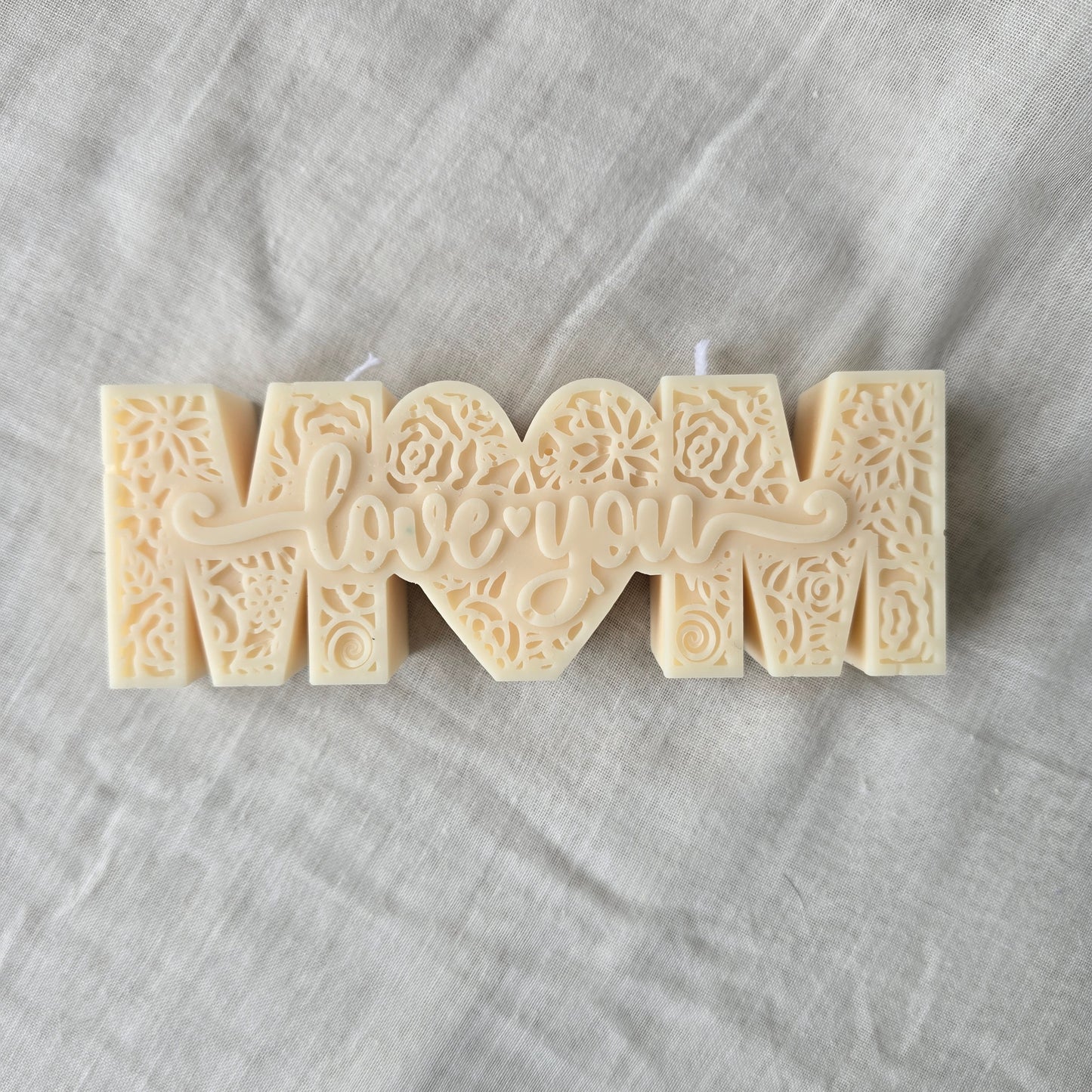 Love You Mum Floral Heart Candle